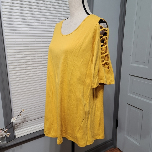 Avenue Tops - Avenue Amber Caged Sleeve Top